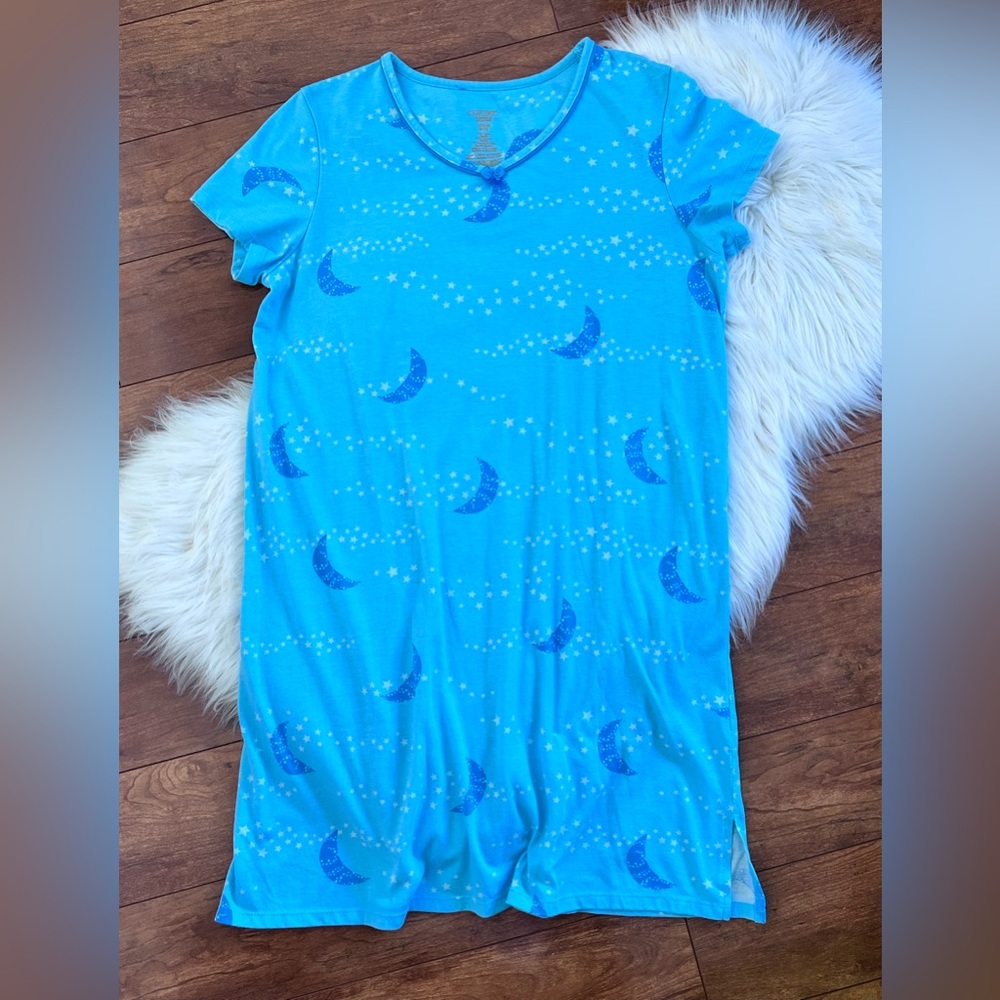 Simply Basic Blue Moon & Stars Short Sleeve Cotton Blend Nightgown-Size S